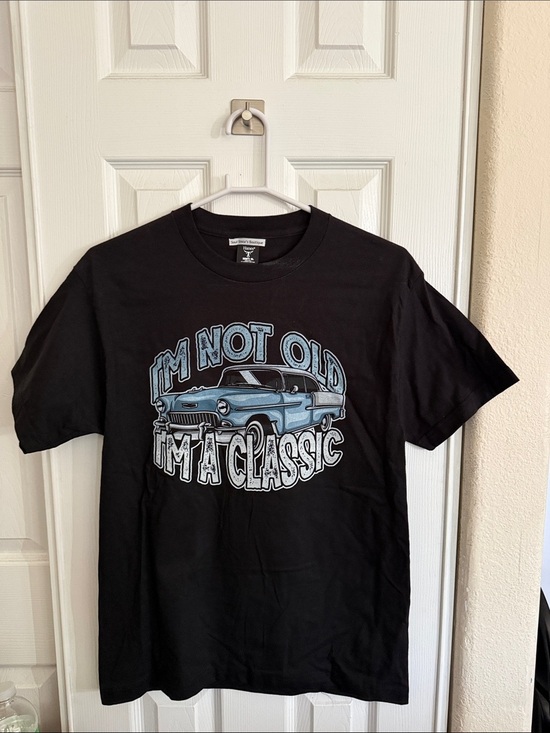 Hanes Other - Hanes Black Graphic Tee with Blue Classic Car